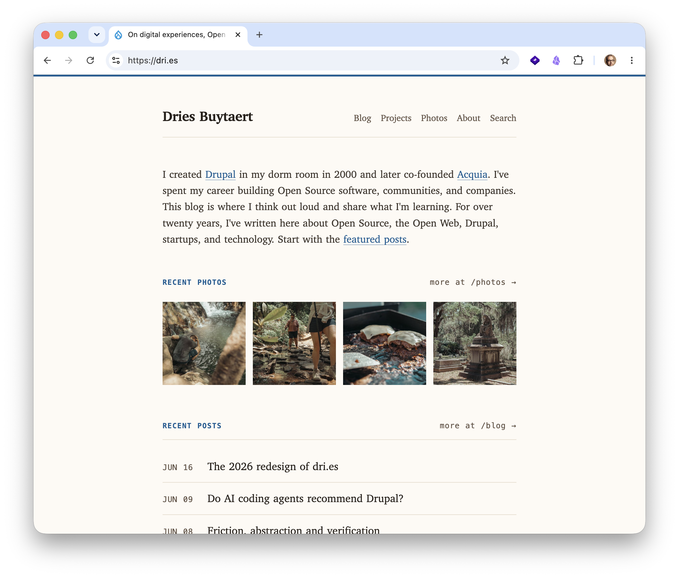 Screenshot of the main page in the new dri.es design.